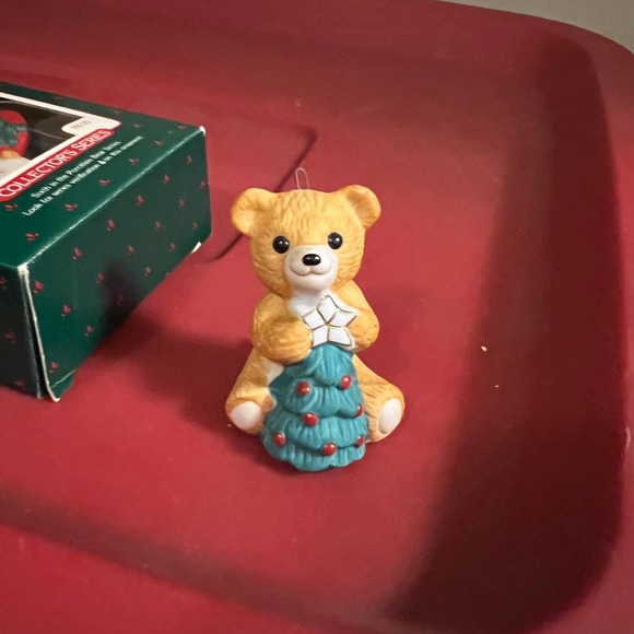 Hallmark Keepsake Vintage Christmas Ornaments Cinnamon Bear Porcelain Lot - Picture 2 of 7